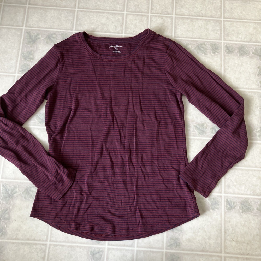 Ladies Eddie bauer Medium maroon Stripe Long Sleeve Tee Shirt Round Neck